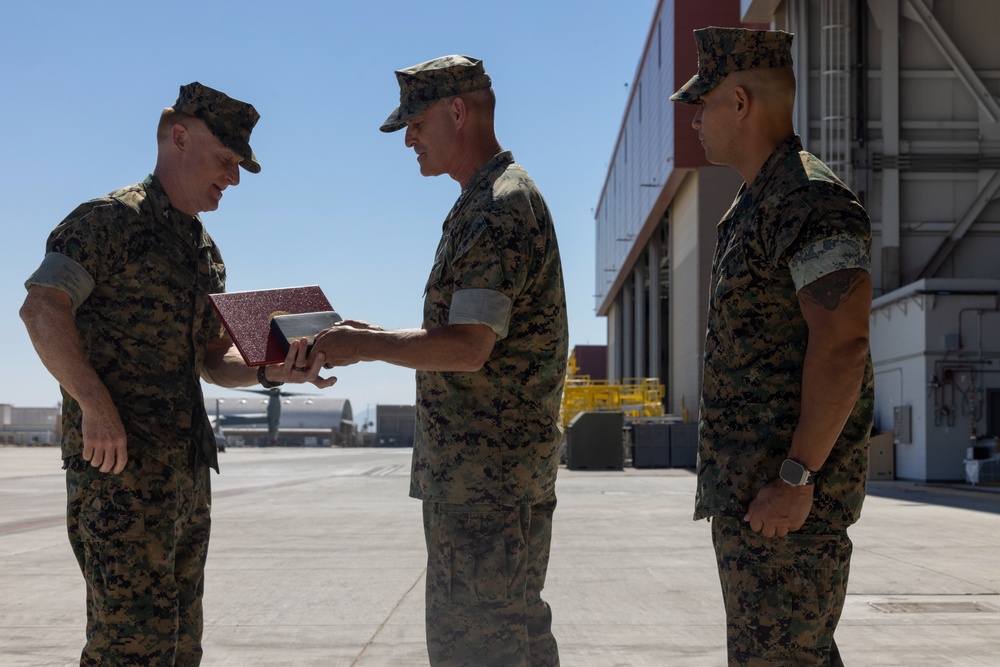 VMX-1 hosts change of command ceremony