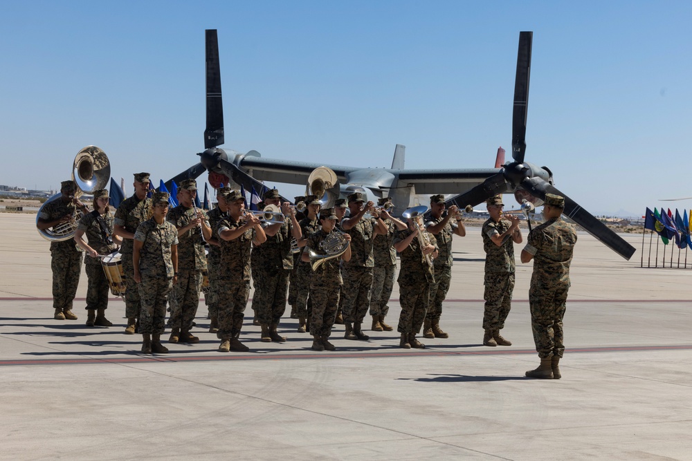 VMX-1 hosts change of command ceremony