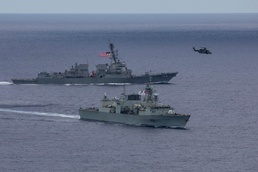 USS Ralph Johnson Conducts Bilateral Operations with HMCS Montreal