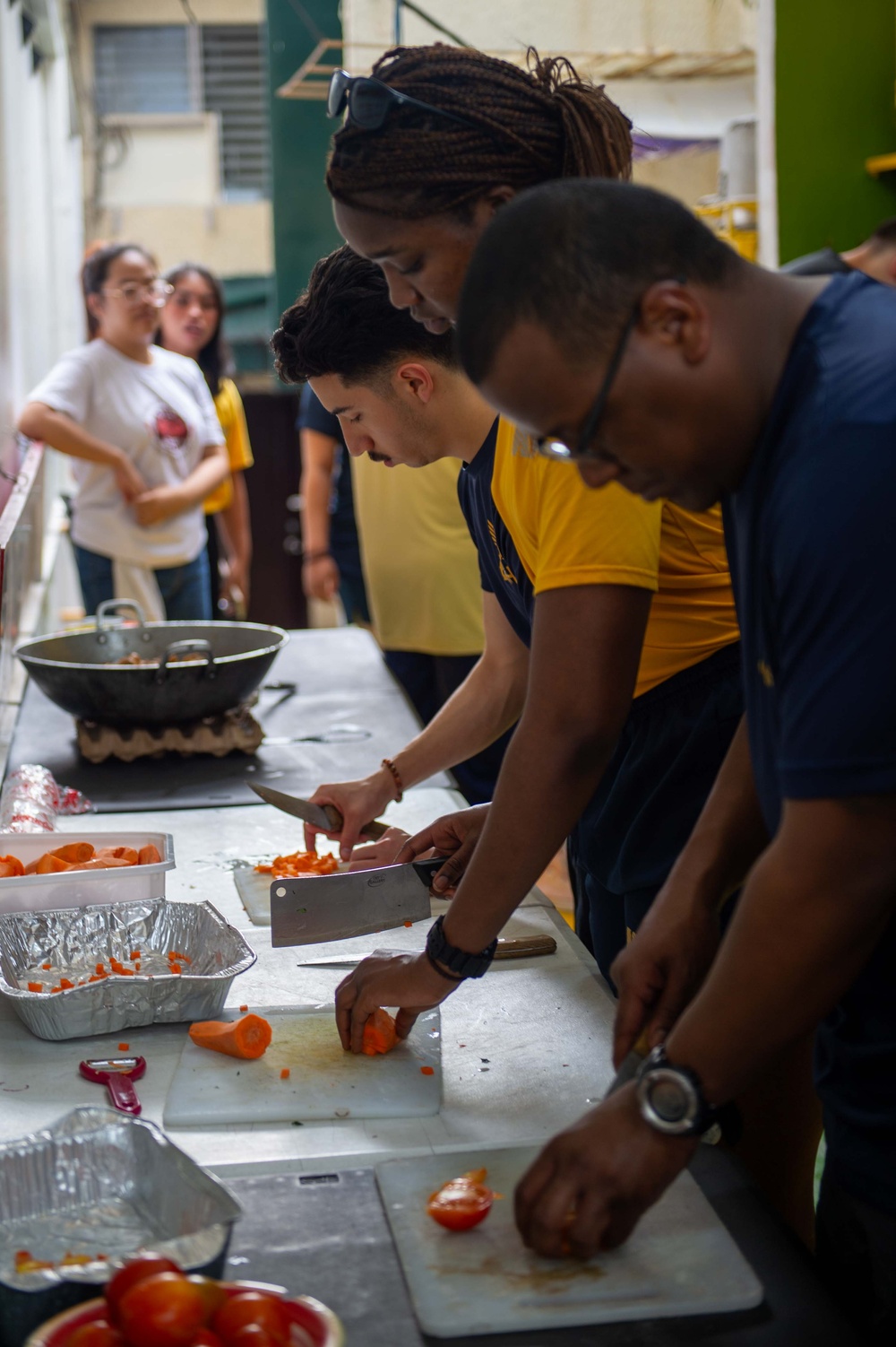 Blue Ridge Sailors serve the community at local Philippine Soup Kitchen