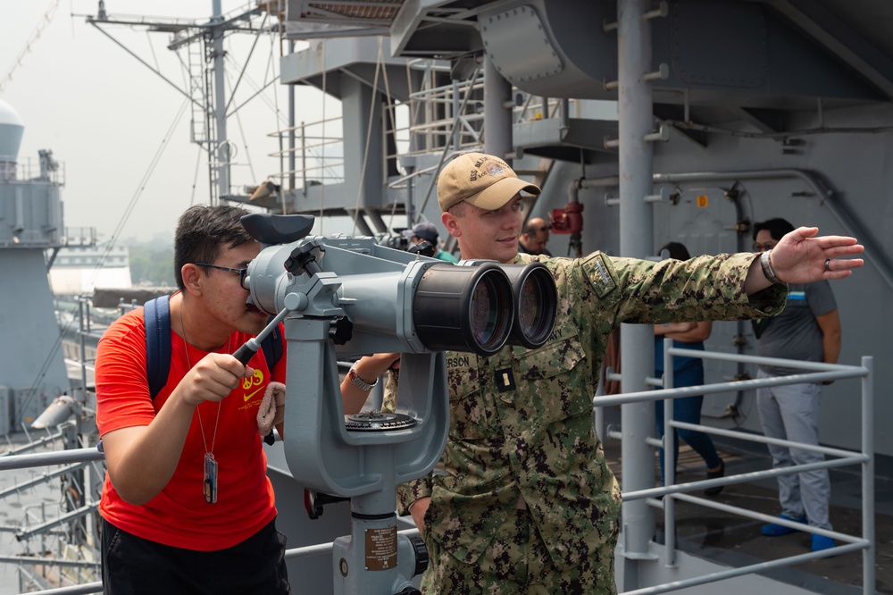 Blue Ridge hosts public ship tours