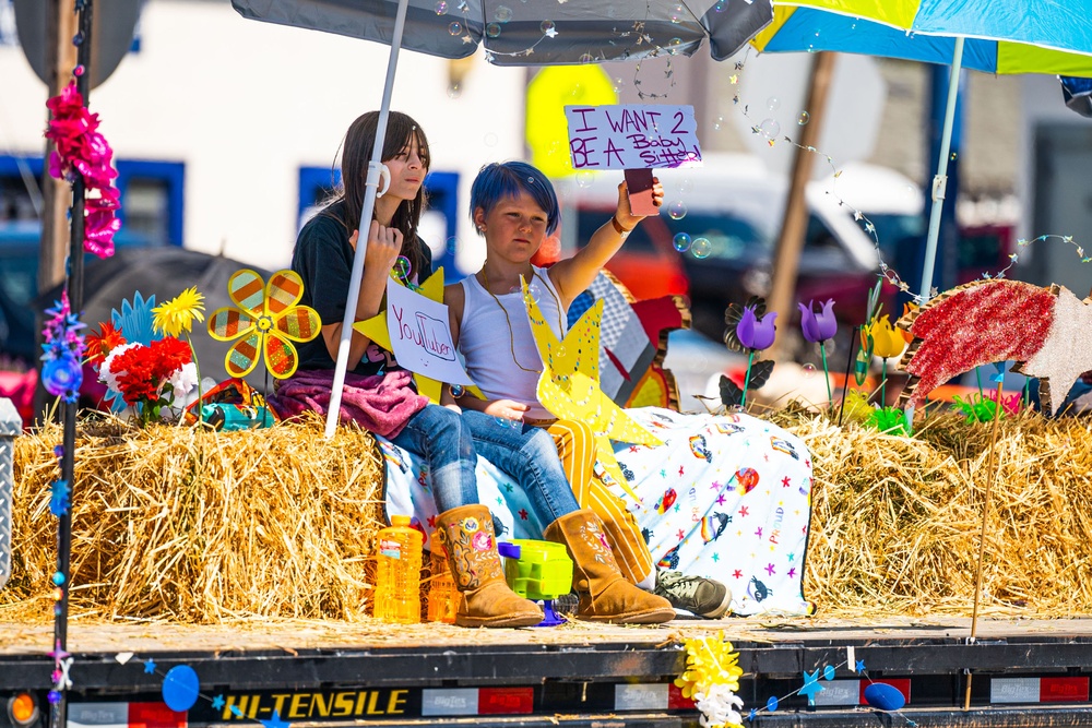 Lompoc Flower Festival Parade honors S4S, SLD 30 leadership