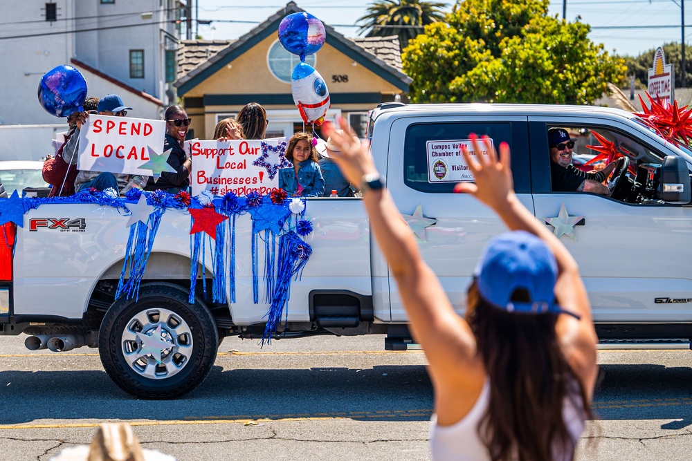 Lompoc Flower Festival Parade honors S4S, SLD 30 leadership