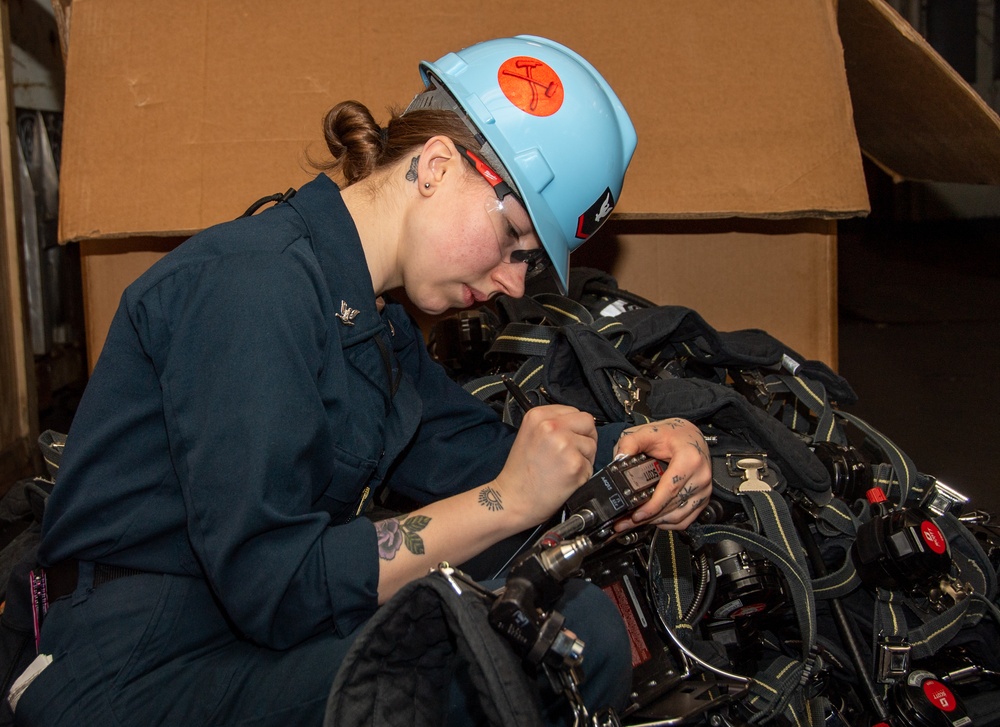 Sailor Prepares SCBA Bottles