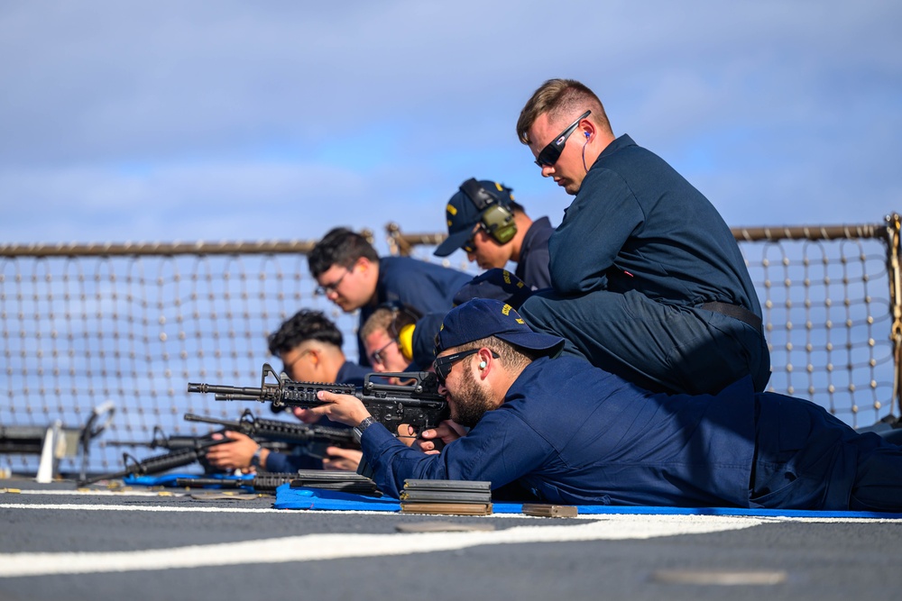 M4 Qualifications onboard USS Curtis Wilbur (DDG 54)