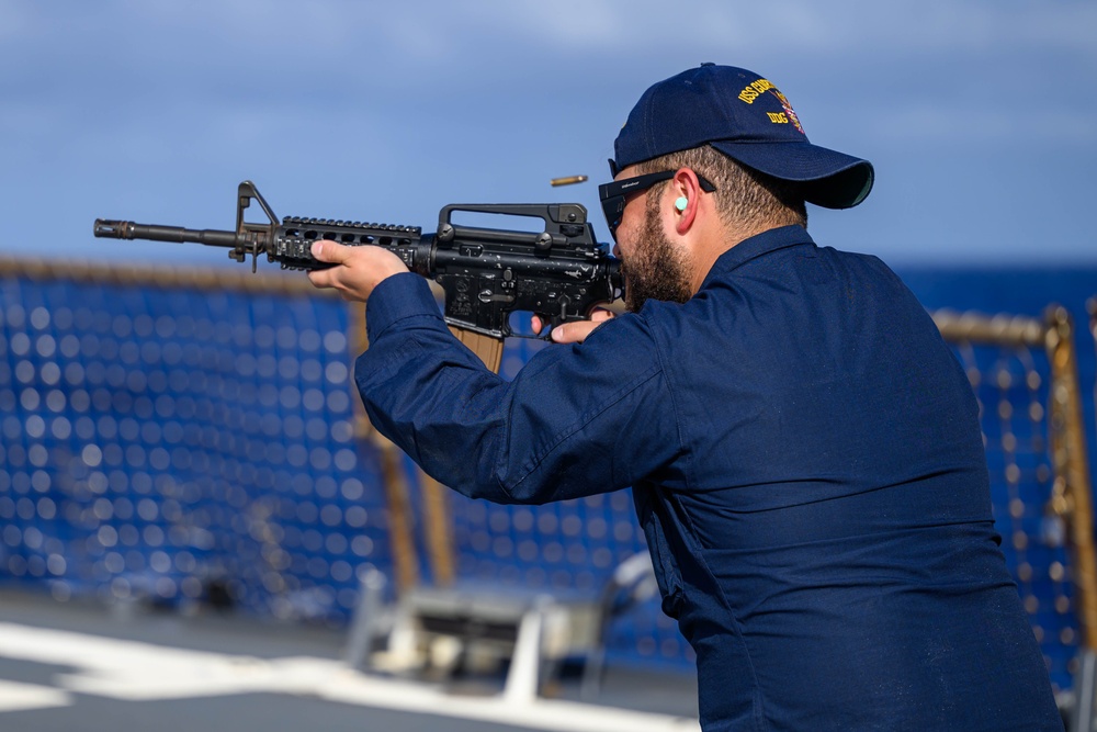 M4 Qualifications onboard USS Curtis Wilbur (DDG 54)