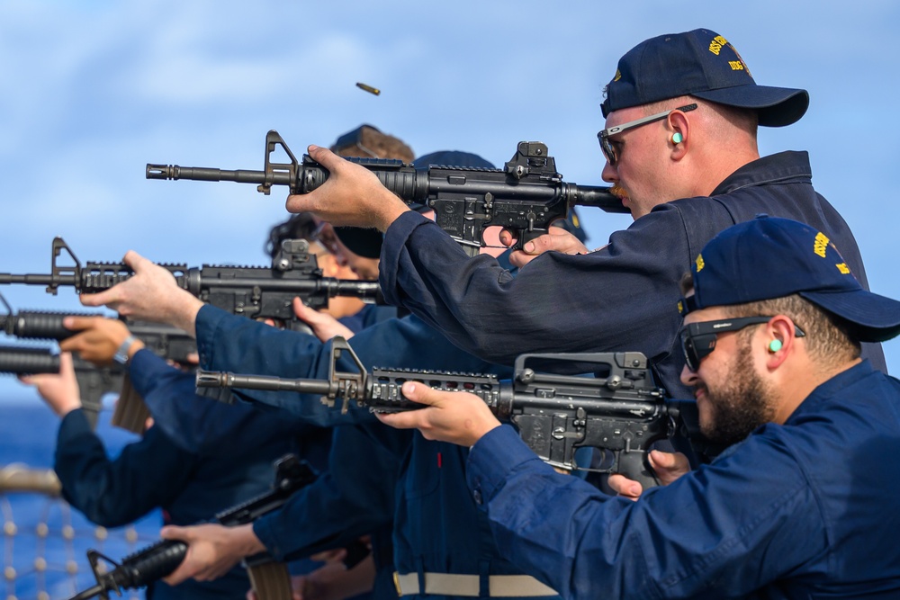 M4 Qualifications onboard USS Curtis Wilbur (DDG 54)