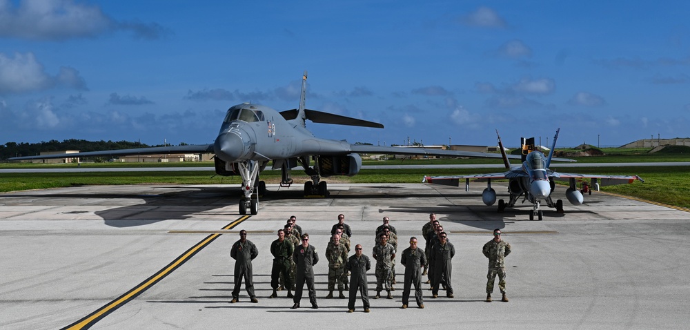 37th Expeditionary Bomb Squadron integrates with U.S. Marines during Valiant Shield