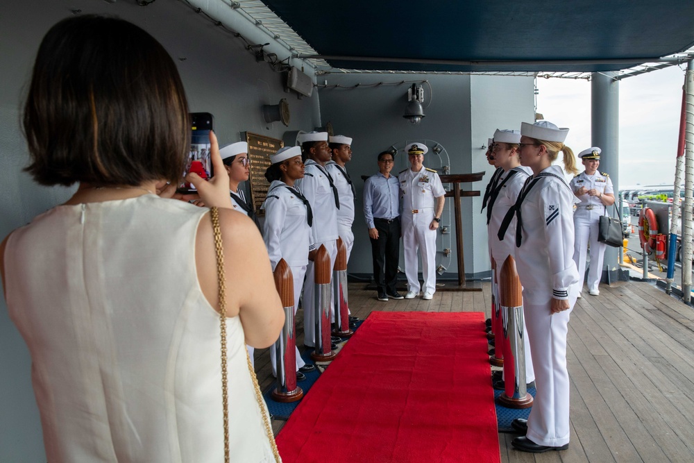 U.S. 7th Fleet, Blue Ridge Team Big Top Reception U.S. 7th Fleet, Blue Ridge Team Big Top Reception