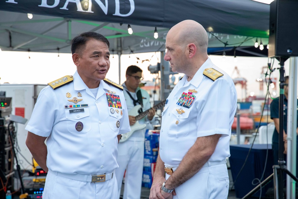 U.S. 7th Fleet, Blue Ridge Team Big Top Reception U.S. 7th Fleet, Blue Ridge Team Big Top Reception