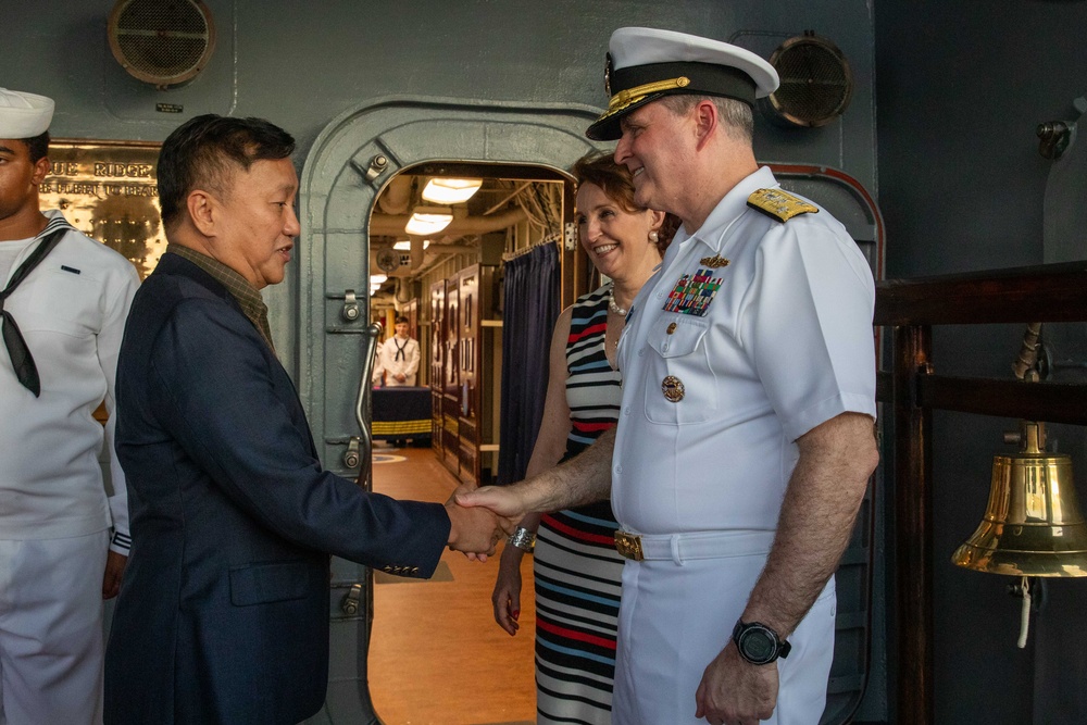 U.S. 7th Fleet, Blue Ridge Team Big Top Reception U.S. 7th Fleet, Blue Ridge Team Big Top Reception