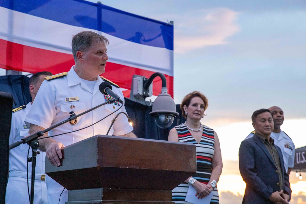 U.S. 7th Fleet, Blue Ridge Team Big Top Reception U.S. 7th Fleet, Blue Ridge Team Big Top Reception