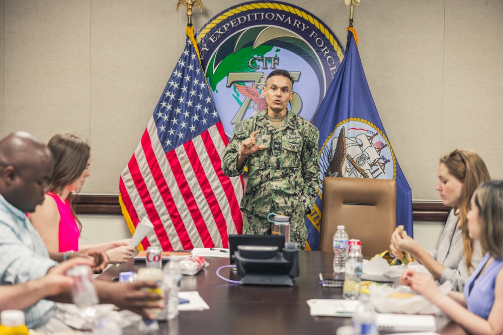 STAFDEL Englehart Receives Briefing from CTF 75 Commander Capt. Shaun Lieb