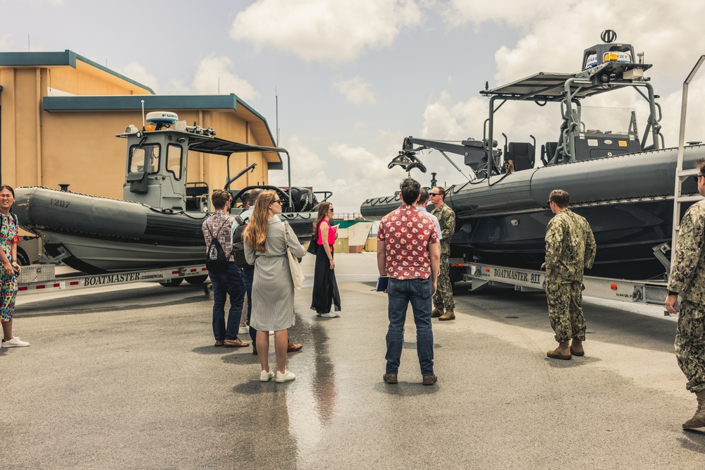 STAFDEL Engages with EOD Mobile Unit FIVE at Naval Base Guam