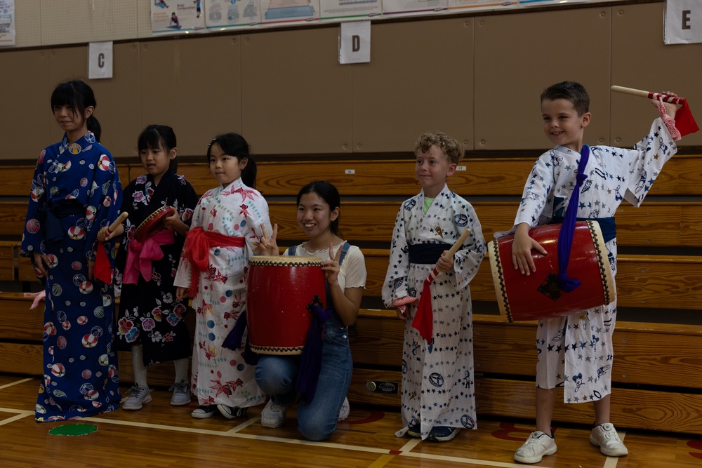 Kinser Elementary School invites local community for cultural exchange | Host Nation Summer Program