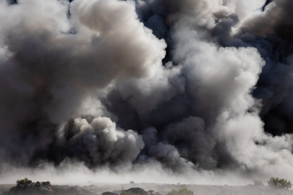 U.S. Reserve Marines with 3/25 execute range 400