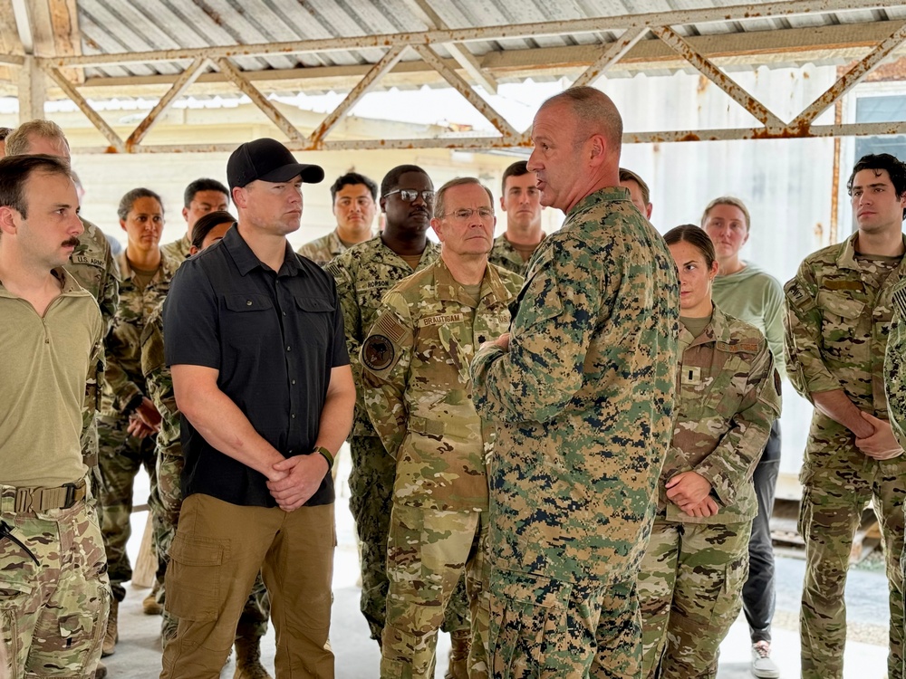 Gen. Langley Addresses Troops In Somalia