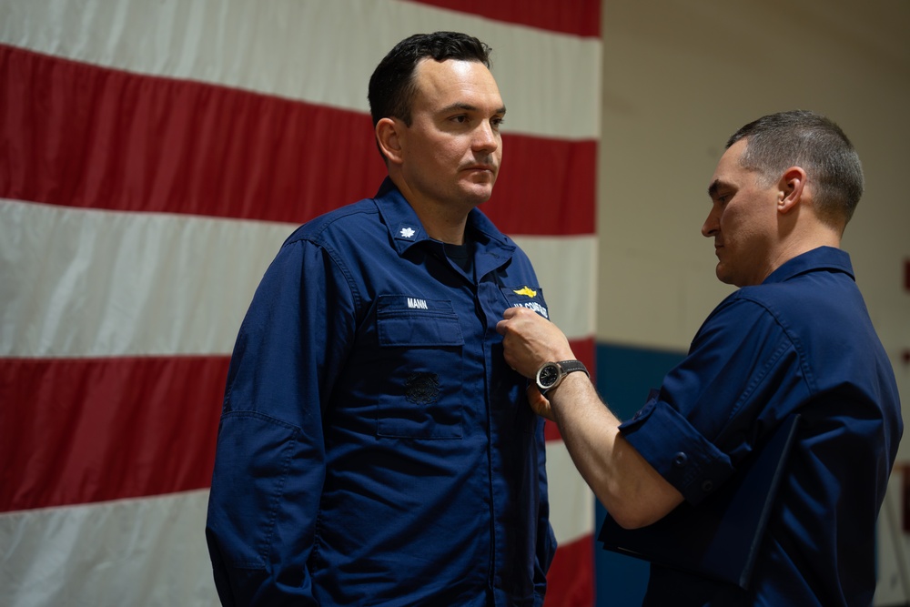 Base Seattle, 13th District members recognized for exemplary service during Sitka MH-60 mishap