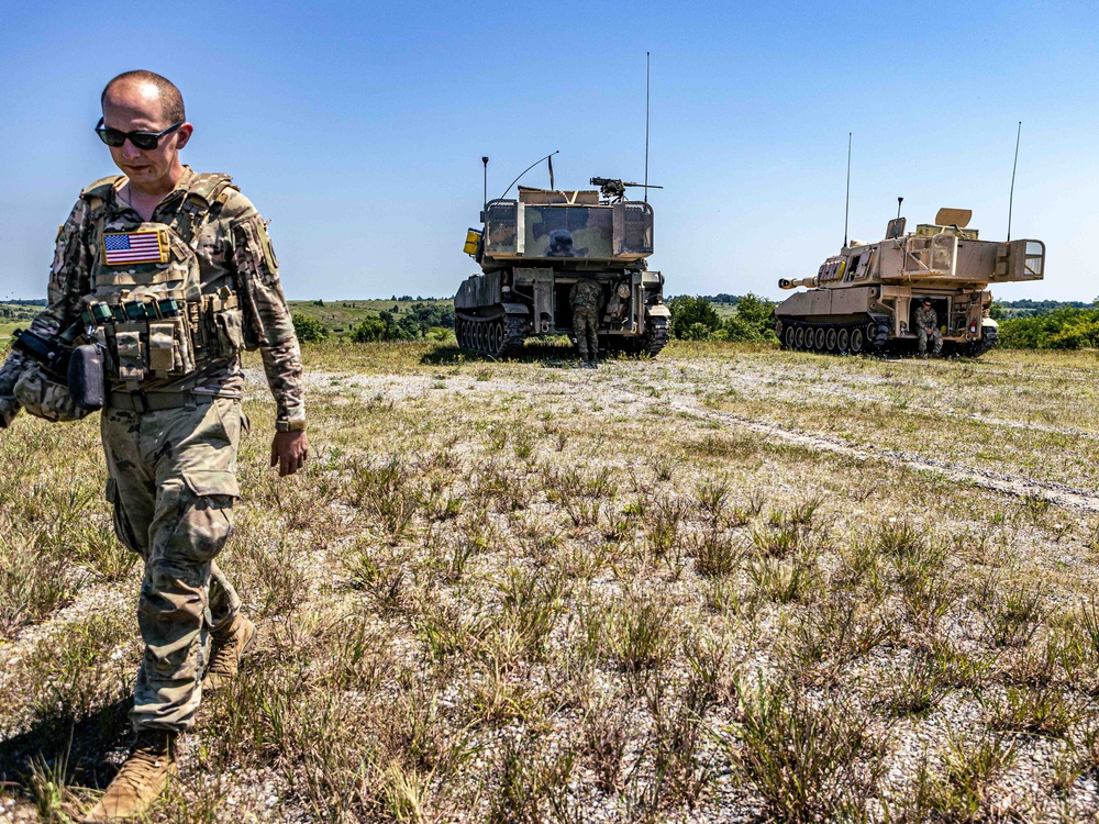 2-138 Paladin Live Fire Training