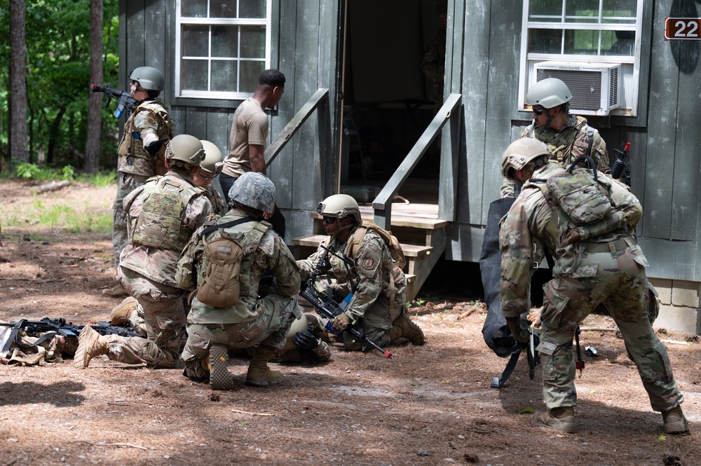 Airmen from the 42nd Air Base Wing Participate in Crusader Challenge