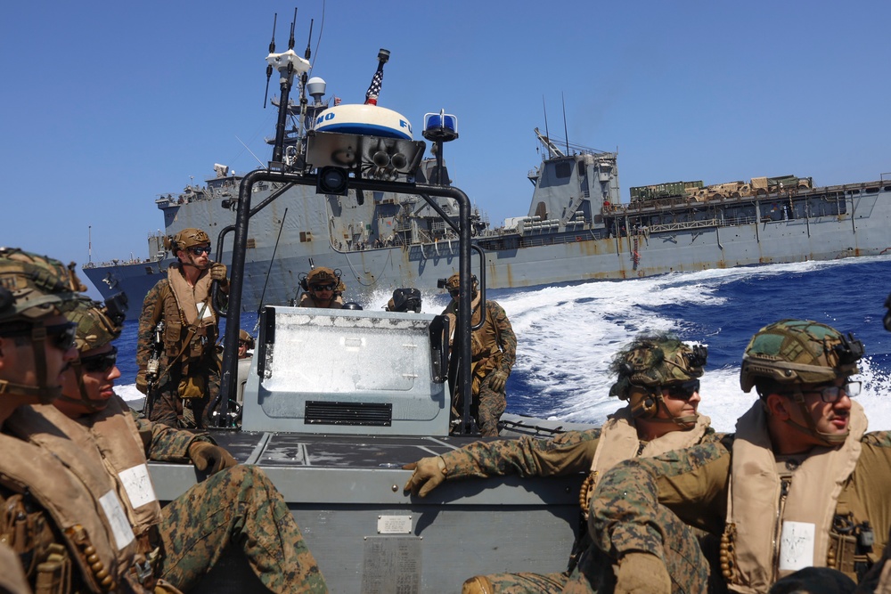 DVIDS - Images - BLT 1/8, 24th MEU (SOC) Small Boat Operations from USS ...