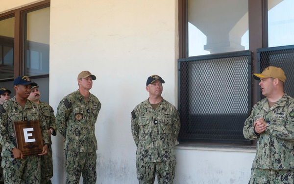 USS Gabrielle Giffords (LCS 10) Blue Crew Receives Battle E Award