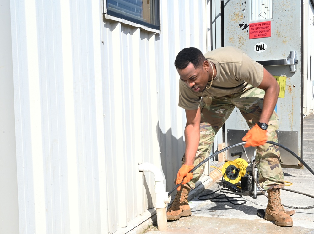 Reservist expedites upgrade training working alongside active duty