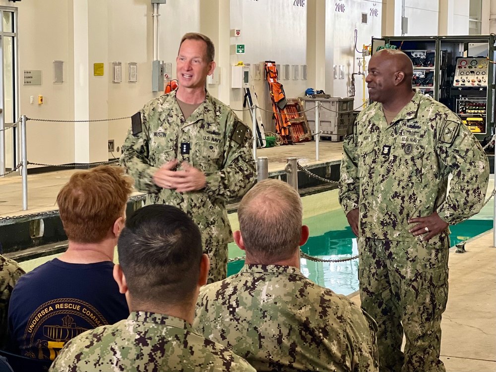 CNR Visits Undersea Rescue Command