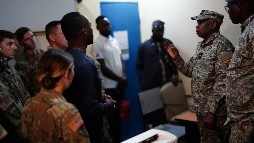 American and Chadian military emergency departments work together during medical exercise