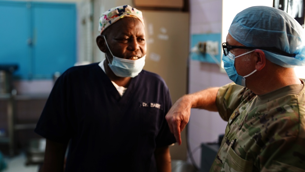 Dvids Images American And Chadian Military General Surgeons Work Together During Ndjamena 5318