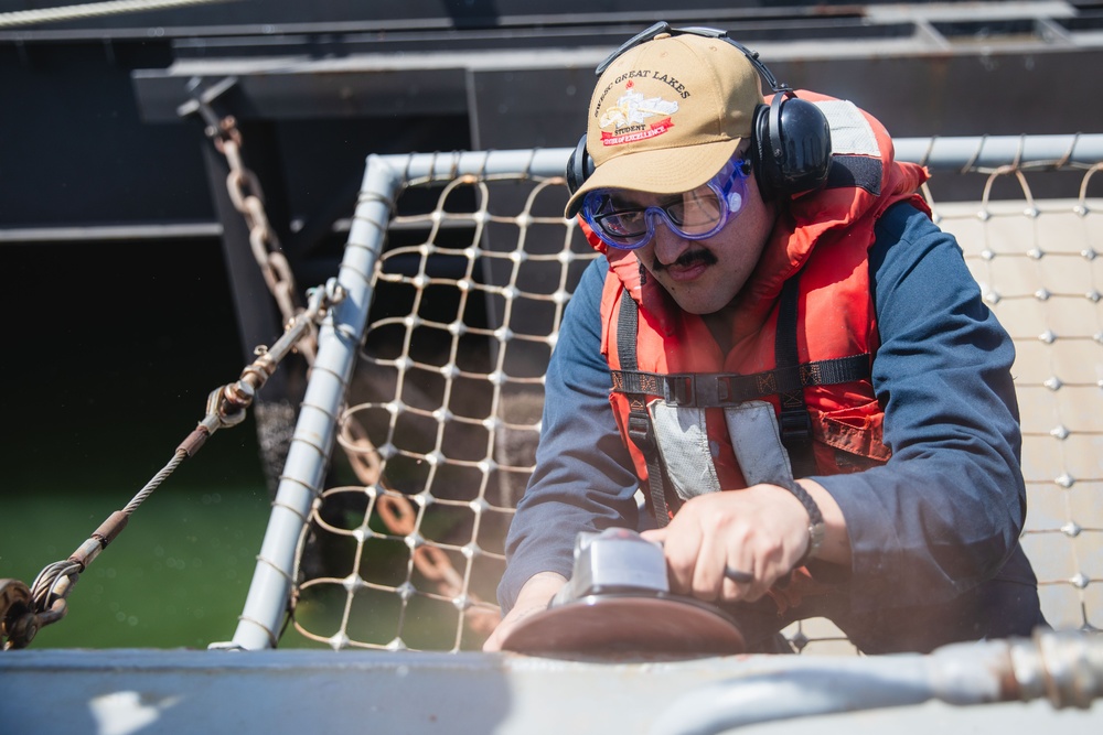 USS John S. McCain Conducts Routine Daily Operations while in Manama, Bahrain