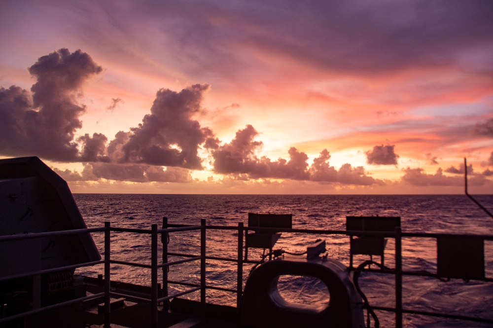 USS Ronald Reagan (CVN 76) Sailors stand lookout watch