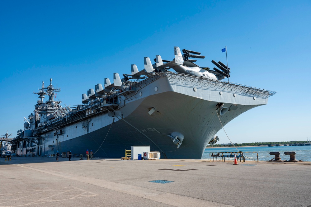 USS Wasp Arrives at NAVSTA Rota