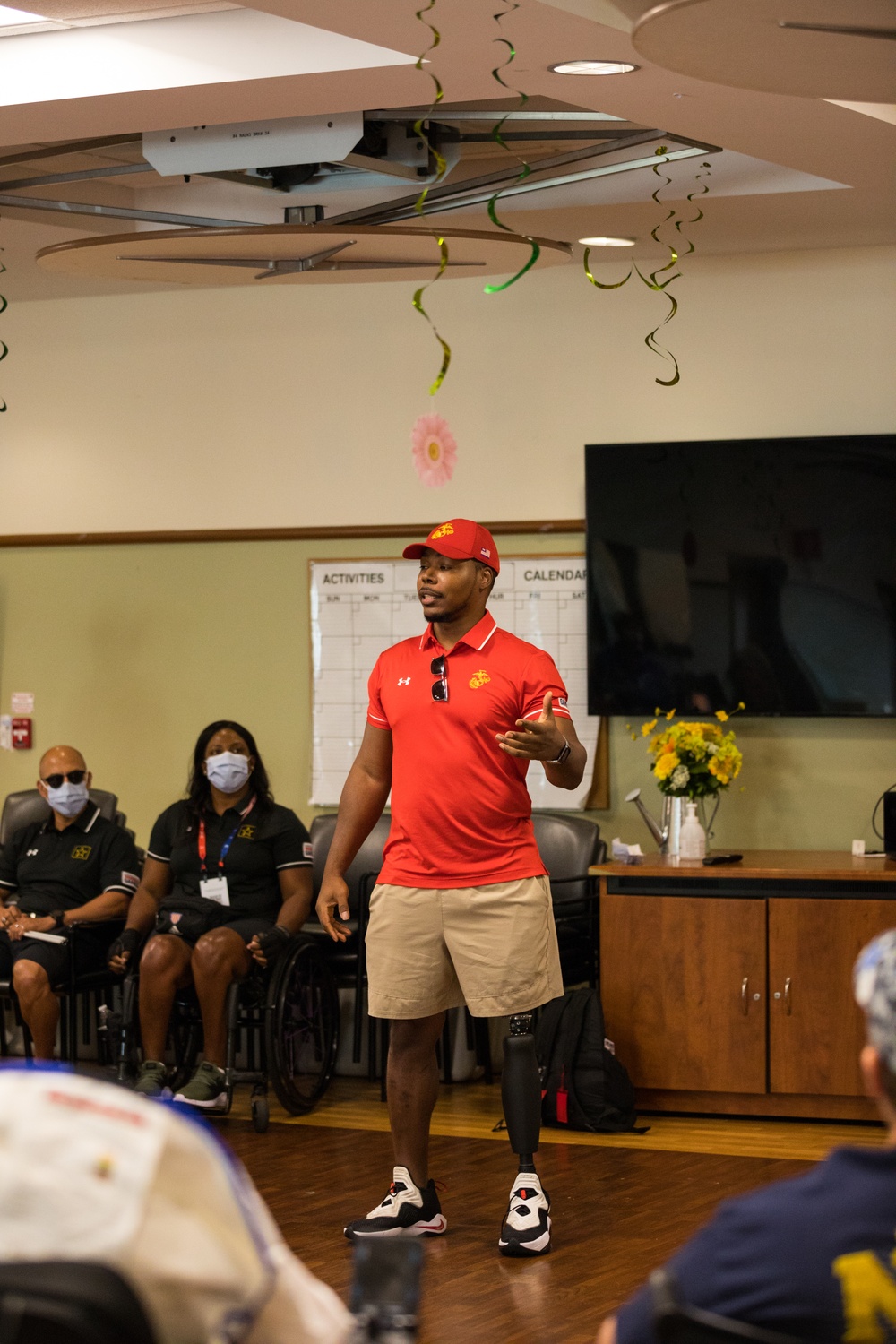 DoD Warrior Games Athletes Visit VA Community Living Center