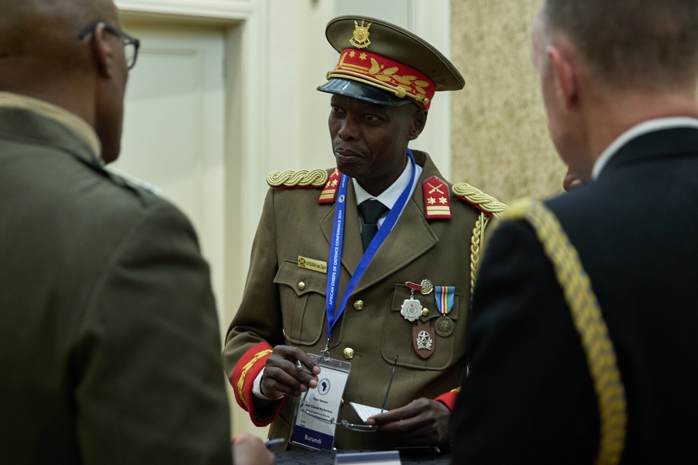 Maj. Gen. Niyiburana and Gen. Langley conduct a Bilateral Engagement