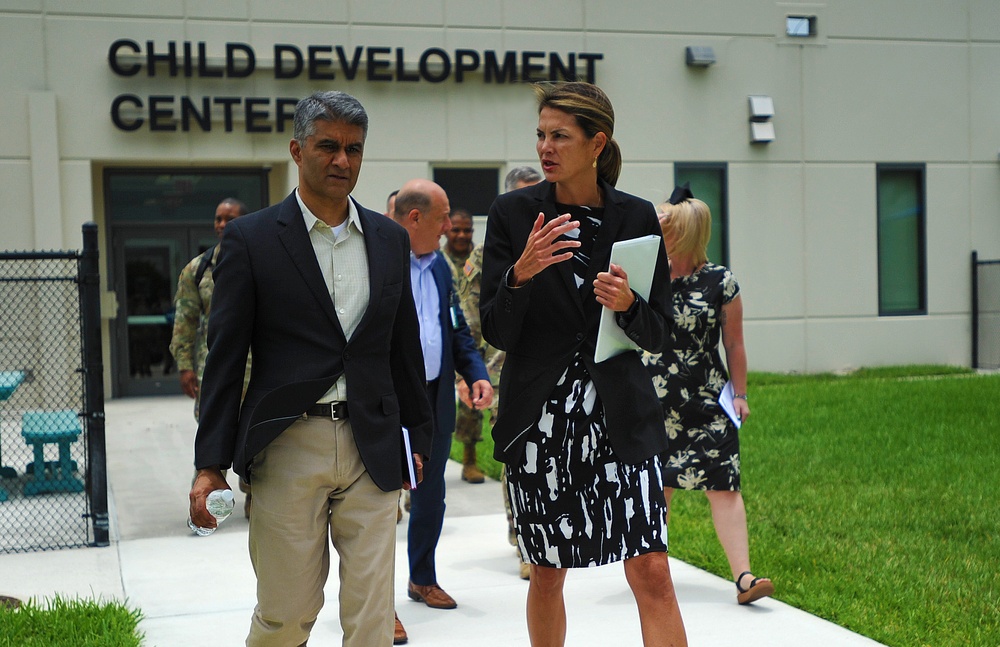 Acting Under Secretary of Defense for Personnel and Readiness Visits U.S. Army Garrison-Miami and its Tenant Commands