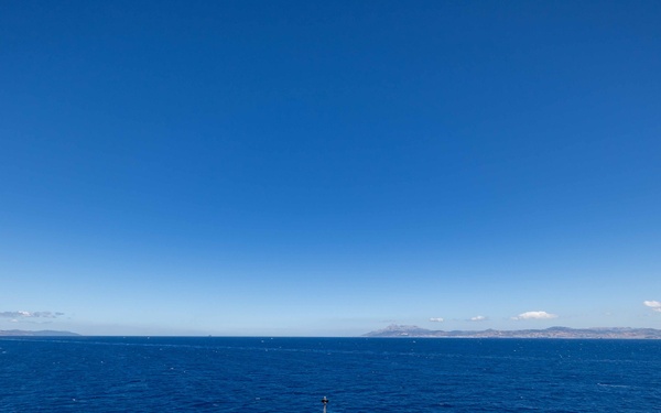 USS Oak Hill Transits the Strait of Gibraltar