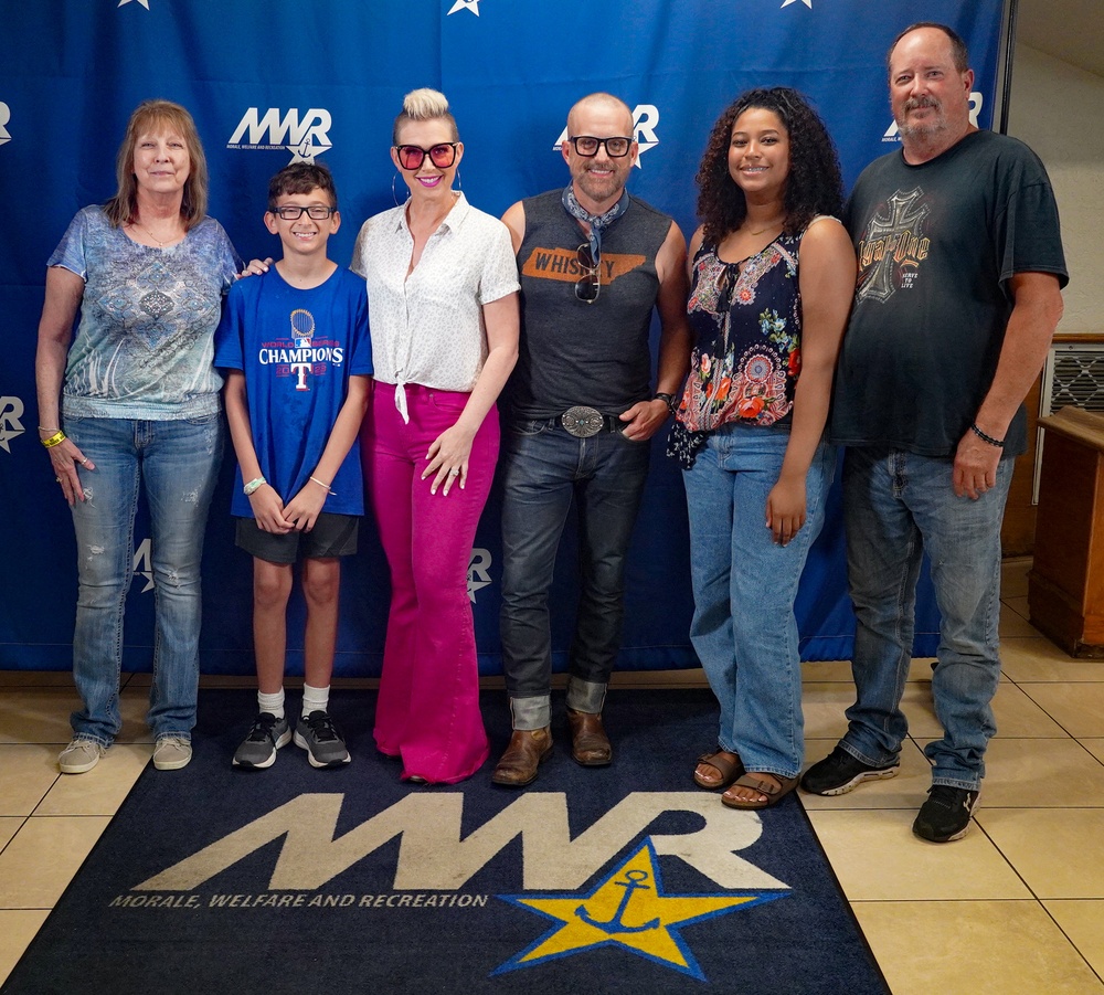 Meet and Greet with Thompson Square