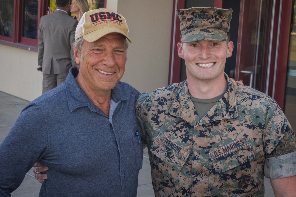 Mike Rowe visits Camp Pendleton