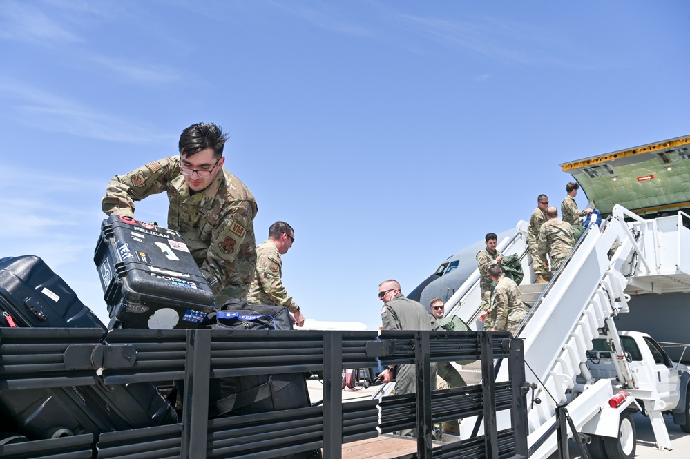 155th Air Refueling Wing deployers return