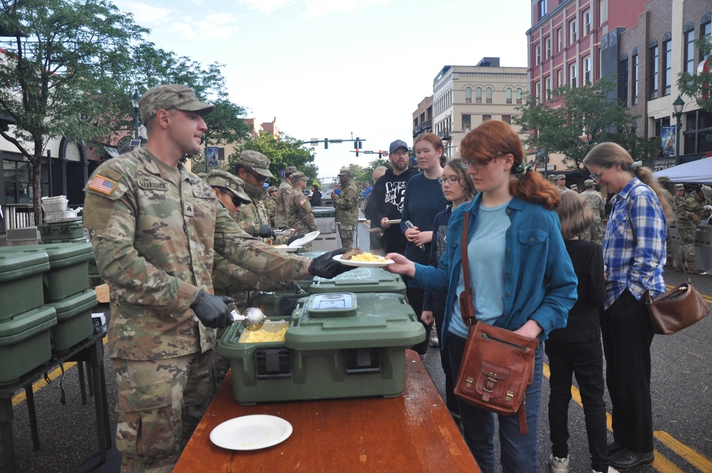 Soldiers give back during Western Heritage Street Breakfast