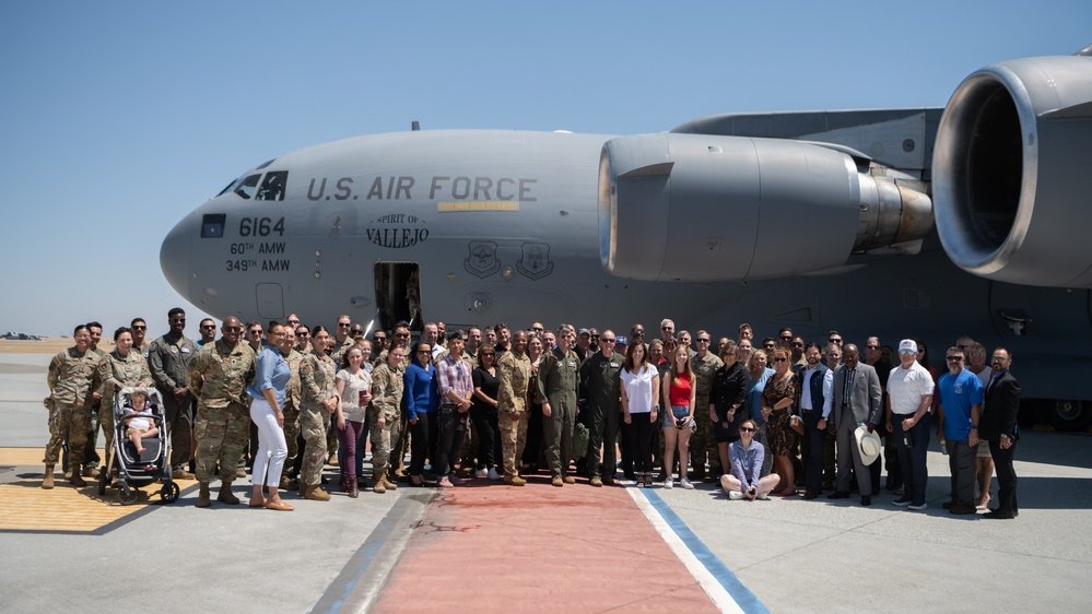 Travis AFB commander flies his final flight