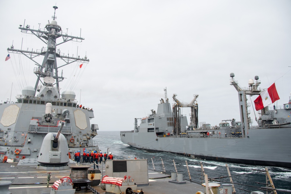Porter Conducts Bilateral Exercise with Peruvian Navy