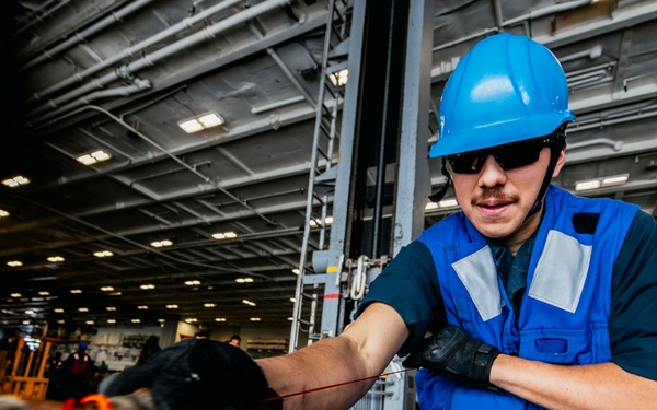 George Washington Conducts a Replenishment at Sea
