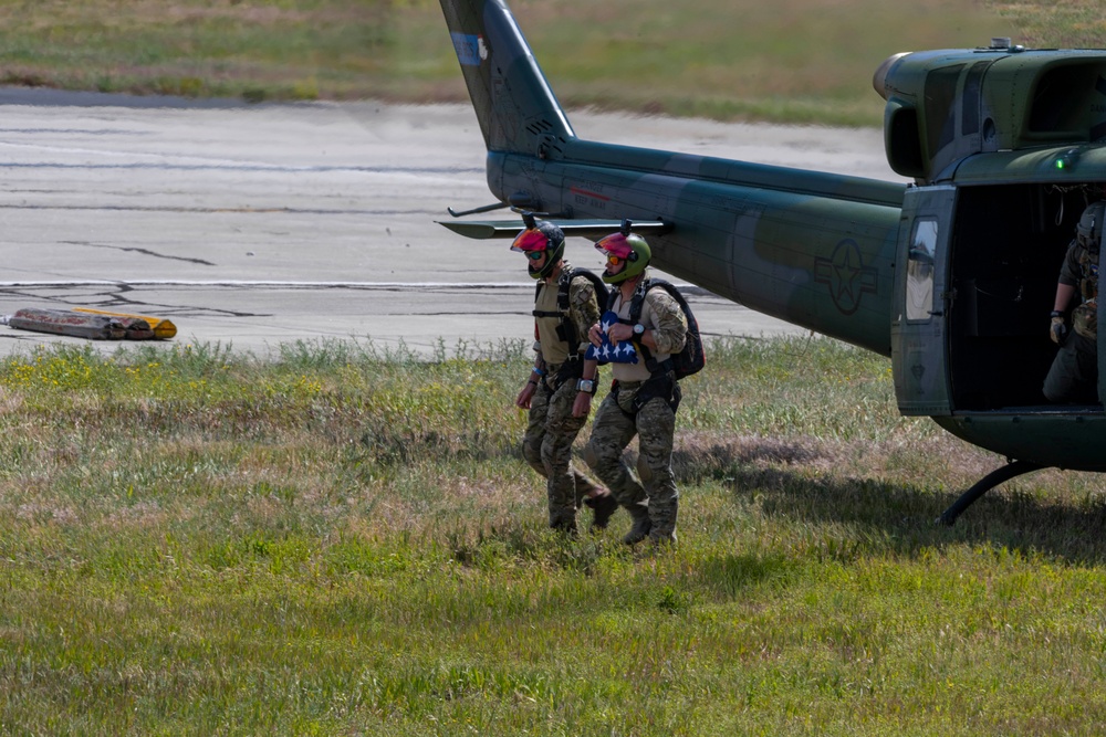 Fairchild AFB Hosts SkyFest Airshow