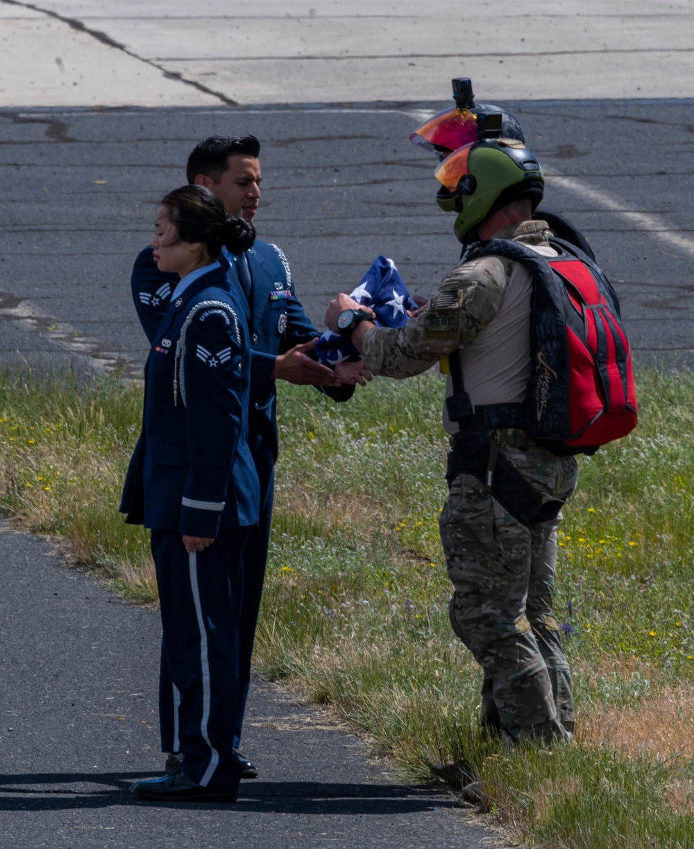 Fairchild AFB Hosts SkyFest Airshow