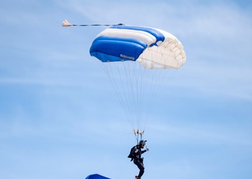 Fairchild AFB Hosts SkyFest Airshow