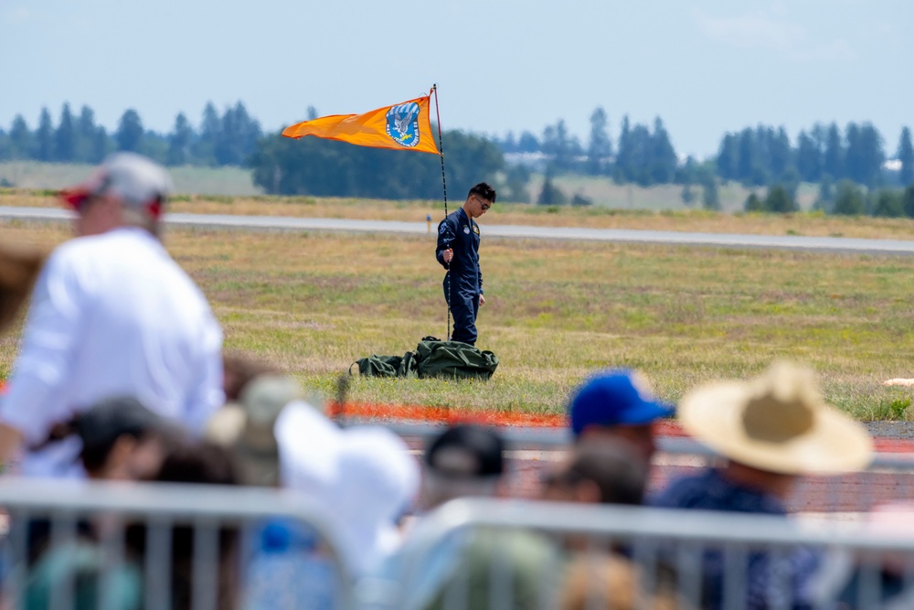 Fairchild AFB Hosts SkyFest Airshow