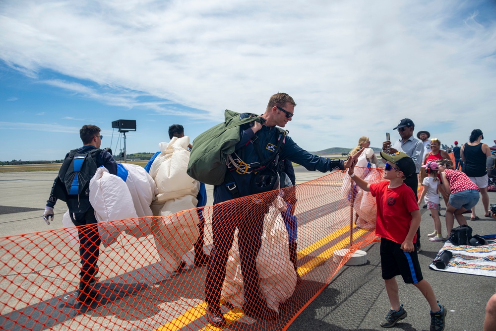 Fairchild AFB Hosts SkyFest Airshow