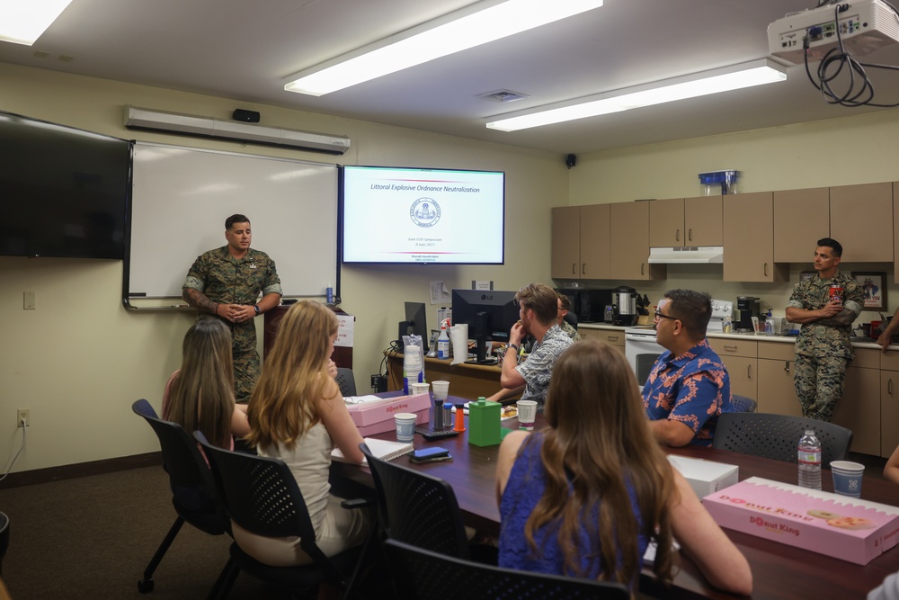 Congressional EOD Caucus visits MCBH